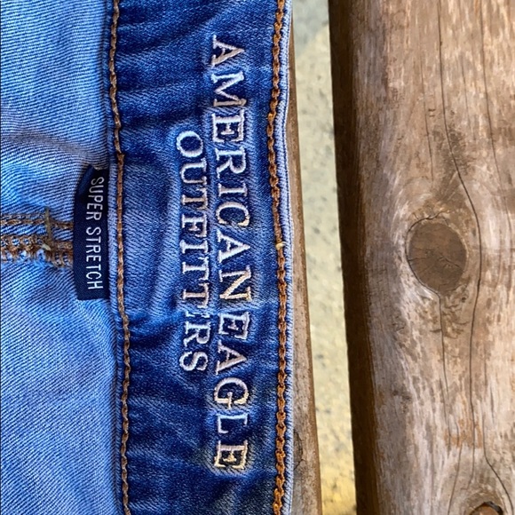 three pair of American eagle shorts - Picture 6 of 7